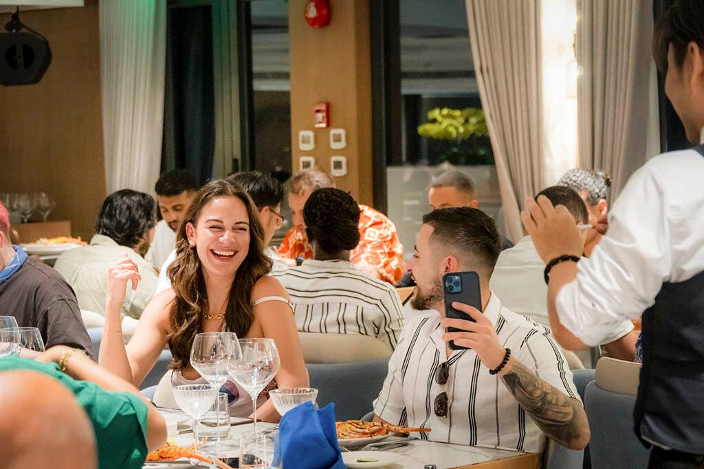 Begin your seamless Halong Bay Tours journey